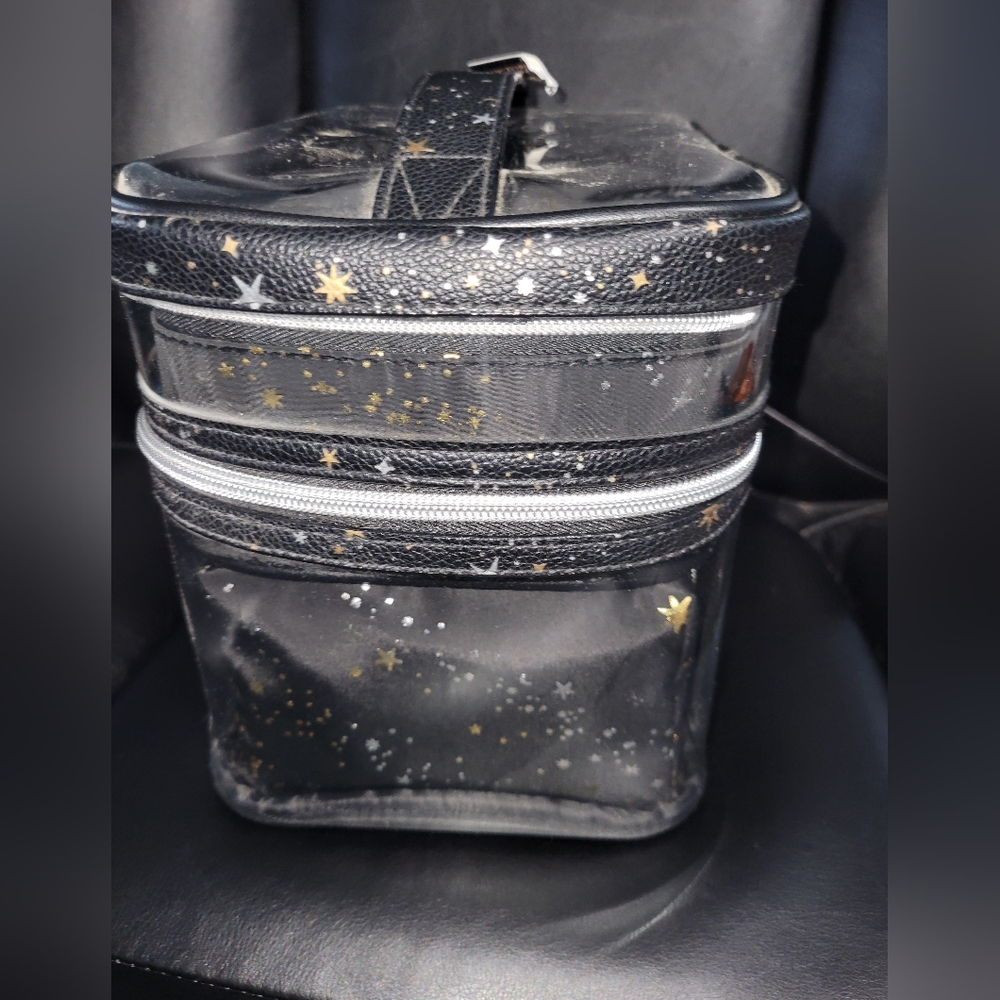 Victoria Secret 4 In 1 Make Up Case - Picture 2 of 4